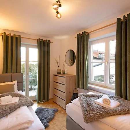 Apartment 'chalet-style' Ruhige & Zentrale 3-raum-suite Direkt Am Kurpark Oberstdorf