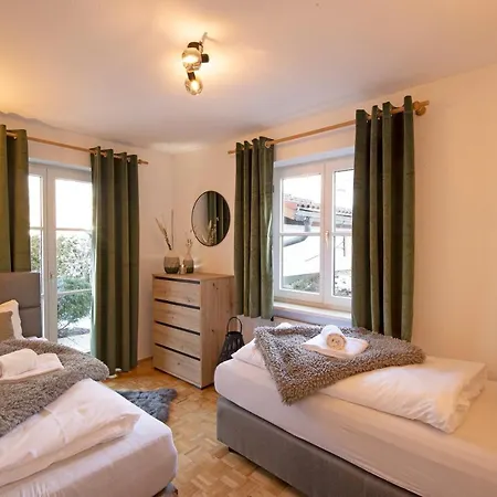 'chalet-style' Ruhige & Zentrale 3-raum-suite Direkt Am Kurpark Apartment Oberstdorf