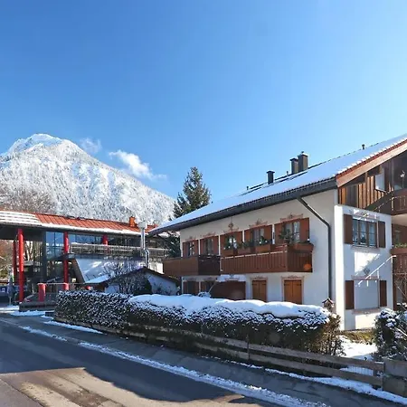 'chalet-style' Ruhige & Zentrale 3-raum-suite Direkt Am Kurpark Oberstdorf