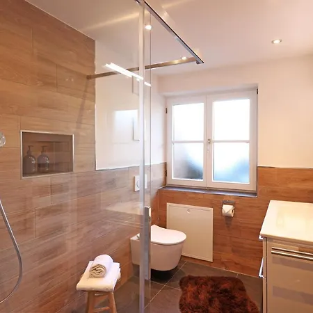 'chalet-style' Ruhige & Zentrale 3-raum-suite Direkt Am Kurpark Apartment *
