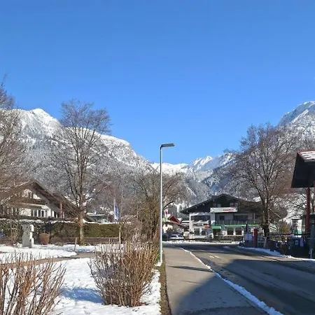'chalet-style' Ruhige & Zentrale 3-raum-suite Direkt Am Kurpark Oberstdorf