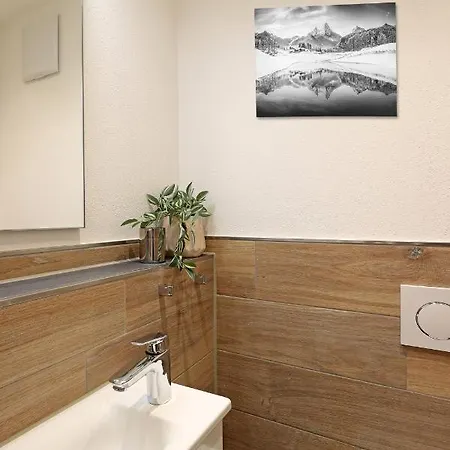 Apartment 'chalet-style' Ruhige & Zentrale 3-raum-suite Direkt Am Kurpark Oberstdorf
