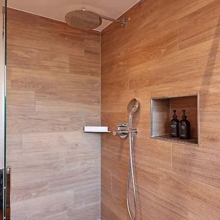 'chalet-style' Ruhige & Zentrale 3-raum-suite Direkt Am Kurpark *
