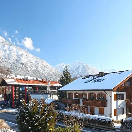 'chalet-style' Ruhige & Zentrale 3-raum-suite Direkt Am Kurpark * Oberstdorf