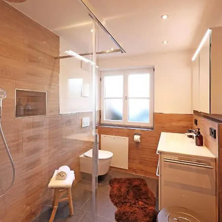 'chalet-style' Ruhige & Zentrale 3-raum-suite Direkt Am Kurpark * Oberstdorf